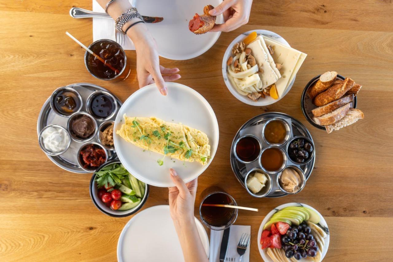 איסטמבול Ruz Hotels מראה חיצוני תמונה Israeli breakfast