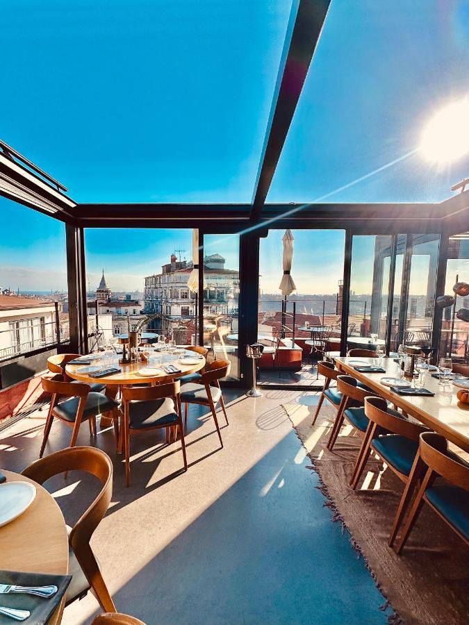 איסטמבול Ruz Hotels מראה חיצוני תמונה The Sky Bar