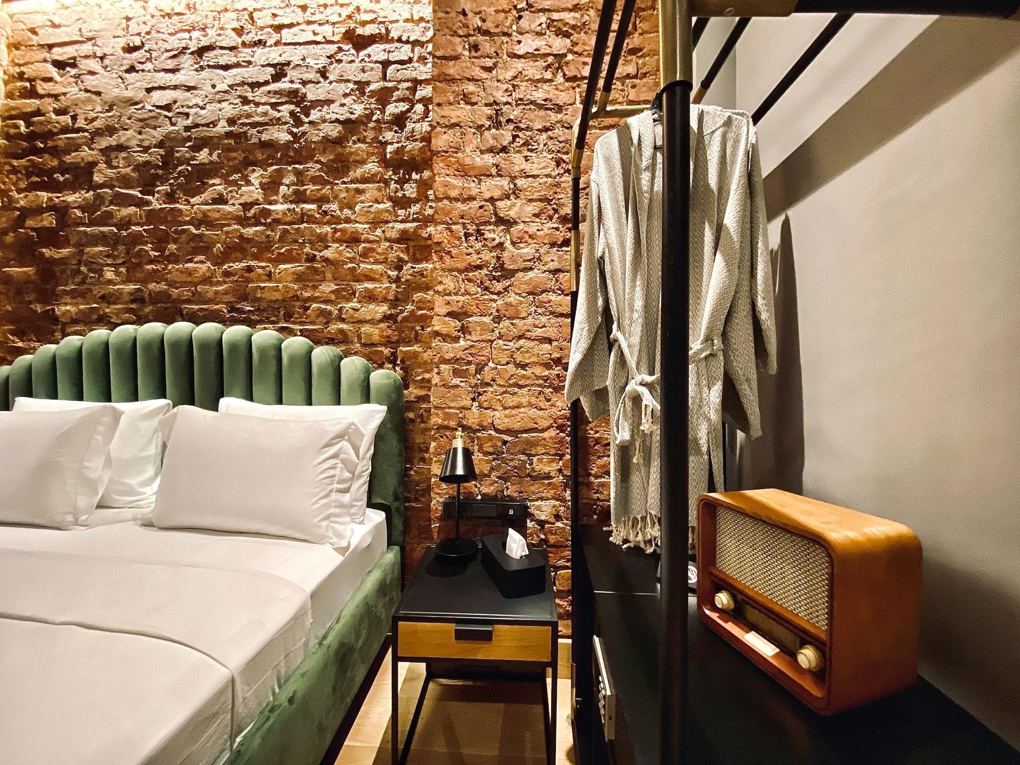 איסטמבול Ruz Hotels מראה חיצוני תמונה A room at the hotel