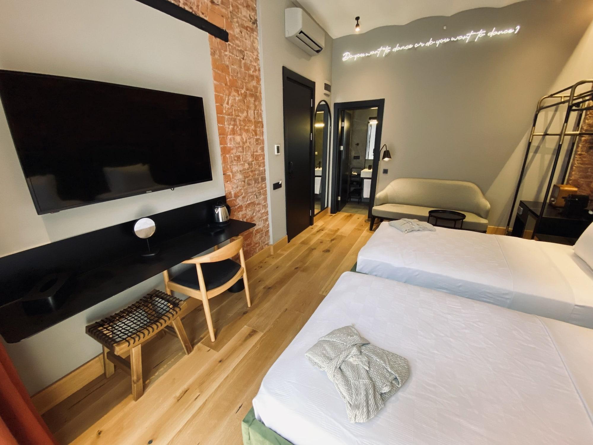 איסטמבול Ruz Hotels מראה חיצוני תמונה A room at the hotel